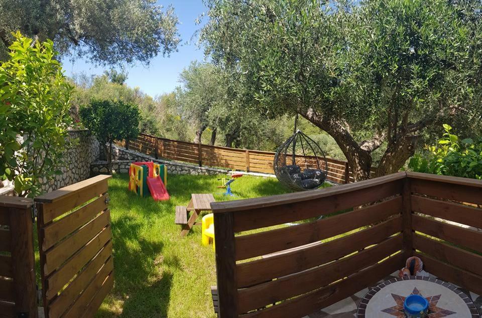 Marathes Studios Agios Nikitas Exterior photo