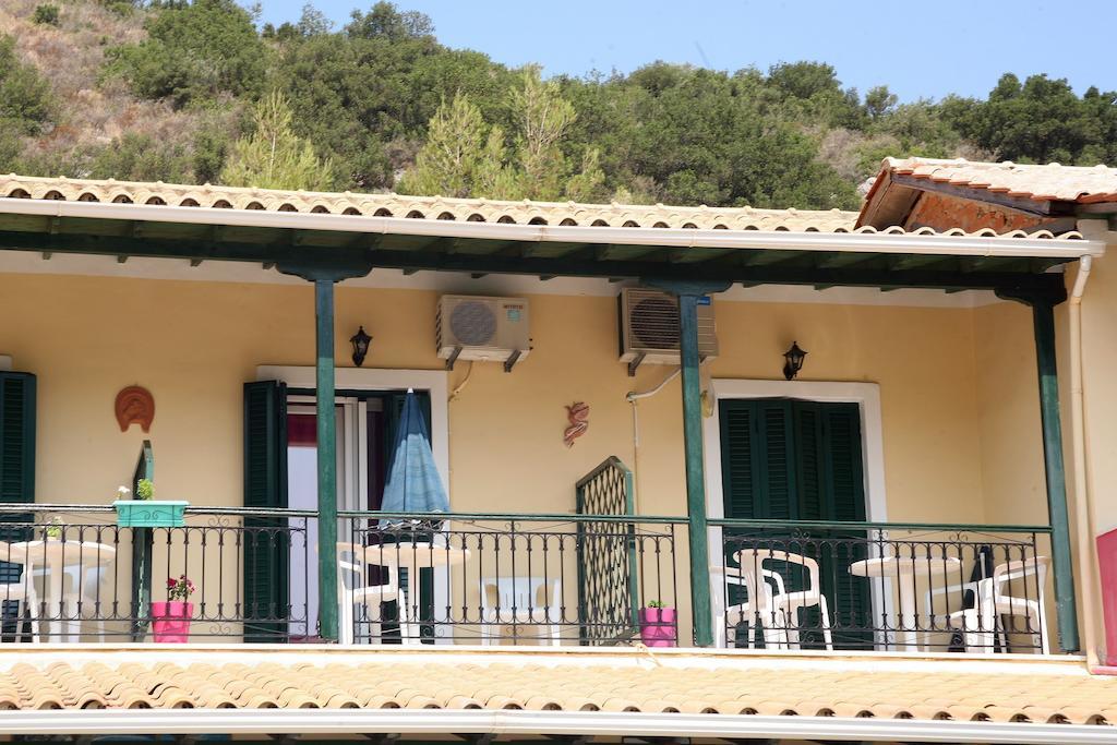 Marathes Studios Agios Nikitas Exterior photo