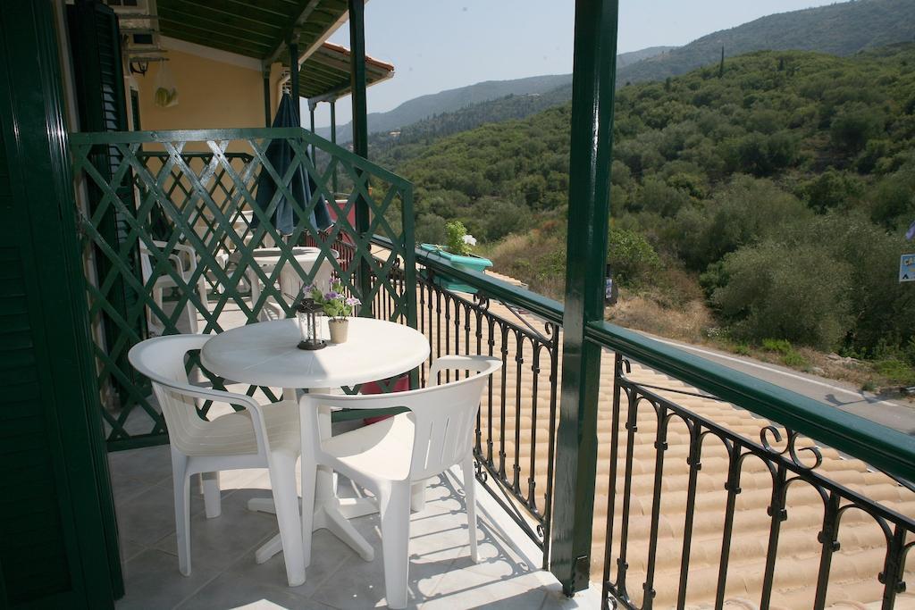 Marathes Studios Agios Nikitas Exterior photo