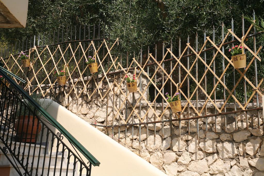 Marathes Studios Agios Nikitas Exterior photo